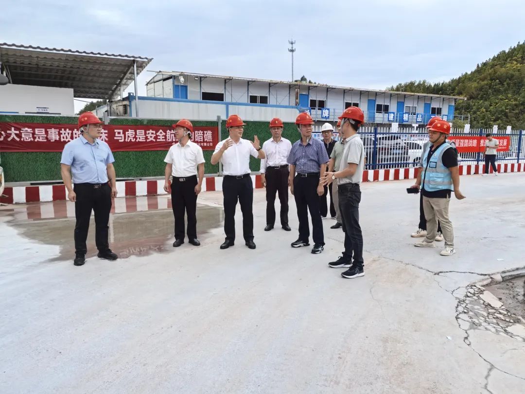 刘春文到石城县新汽车客运站项目调研